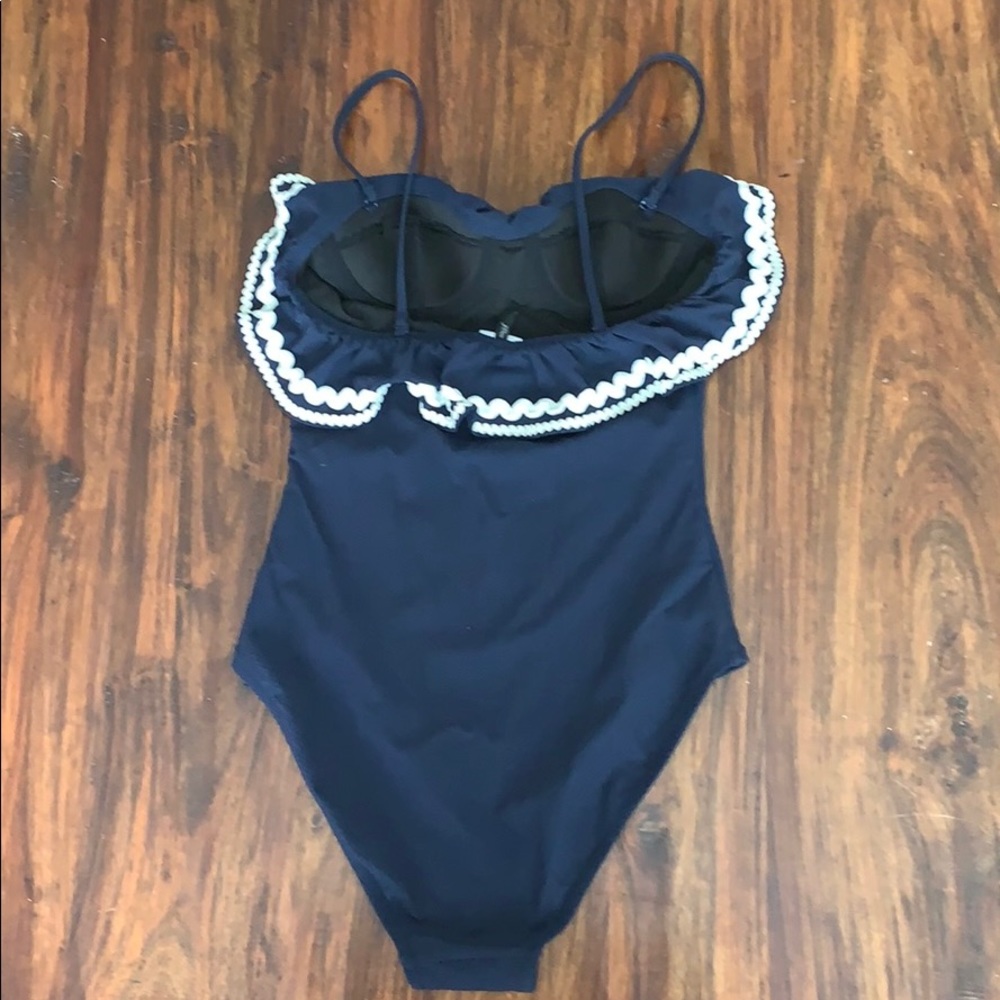JCrew Ruffle Picque underwire one piece - size 0 - Picture 3 of 4